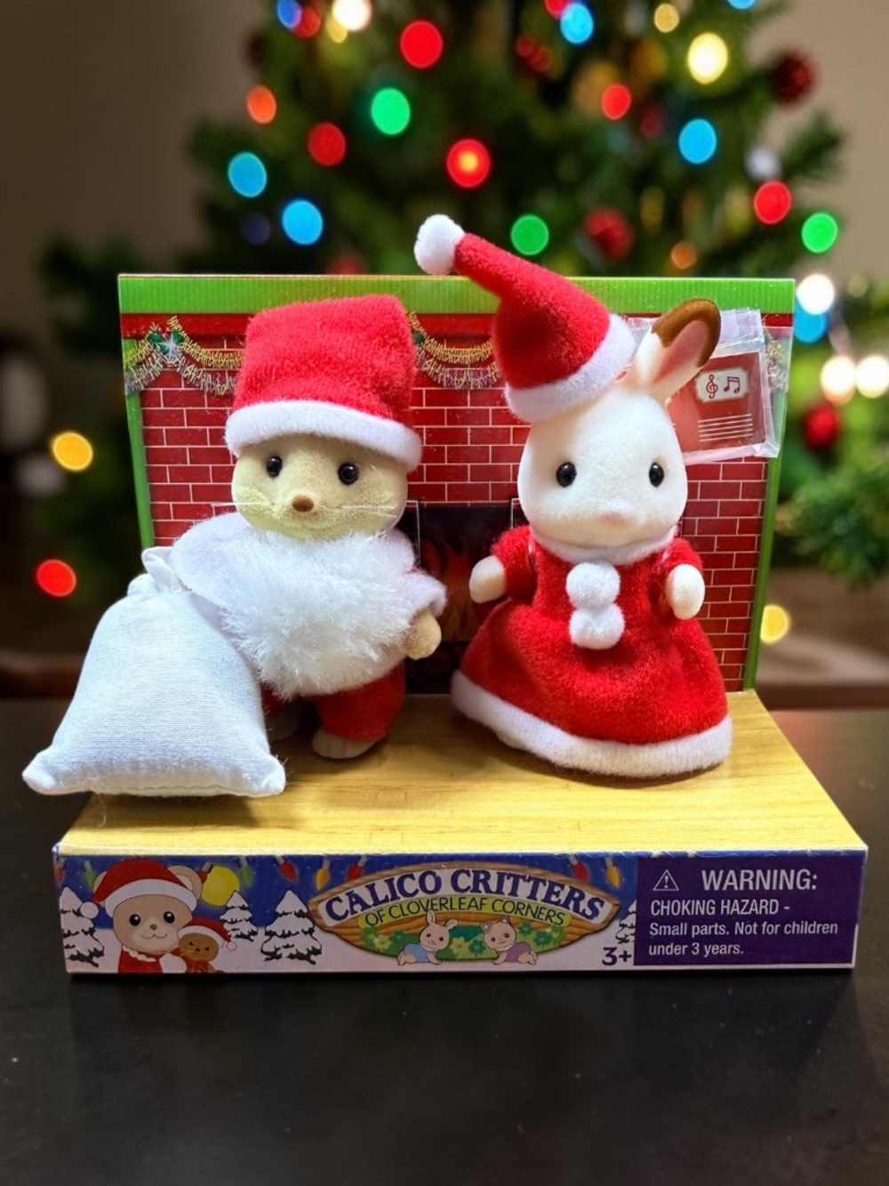 1985, 2013 EPOCH CO. LTD Calico Critters Santa & Mrs. Claus